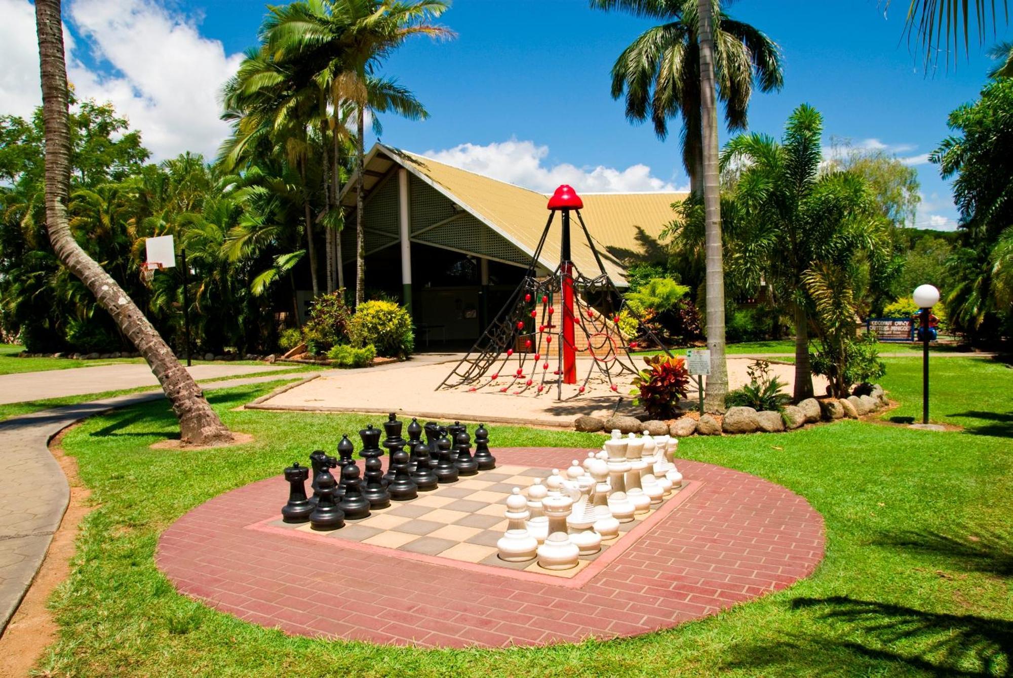 Ingenia Holidays Cairns Coconut Exterior foto Playground at the Gardens Hotel
