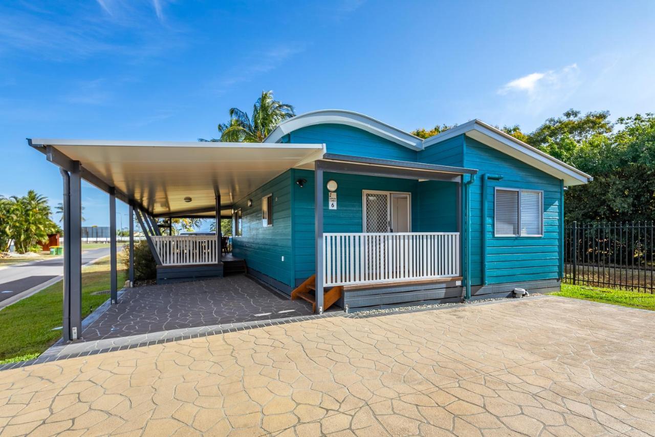 Ingenia Holidays Cairns Coconut Exterior foto A typical villa at the resort